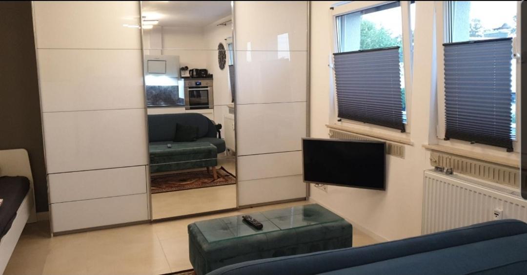 Apartment Mit Schoener, Moderner Einrichtung Colonia Exterior foto